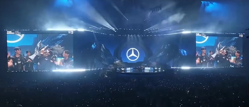 A victory at live Lol tournament